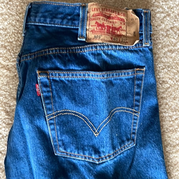 Levi’s 501 - Picture 2 of 3